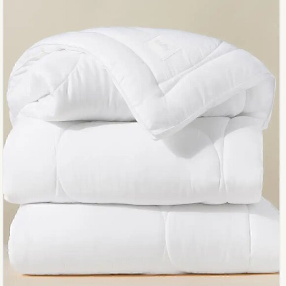 Buffy Cloud Comforter Full Queen White NWT - Picture 2 of 8